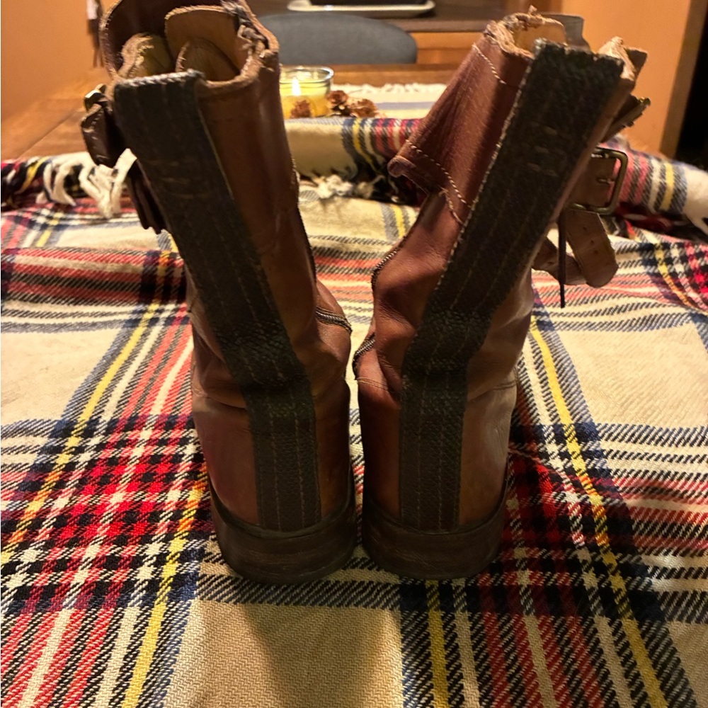 Frye Women's Brown Leather Julie Lace-Up Cap Toe Military Combat Boots size 7.5 - Picture 2 of 5